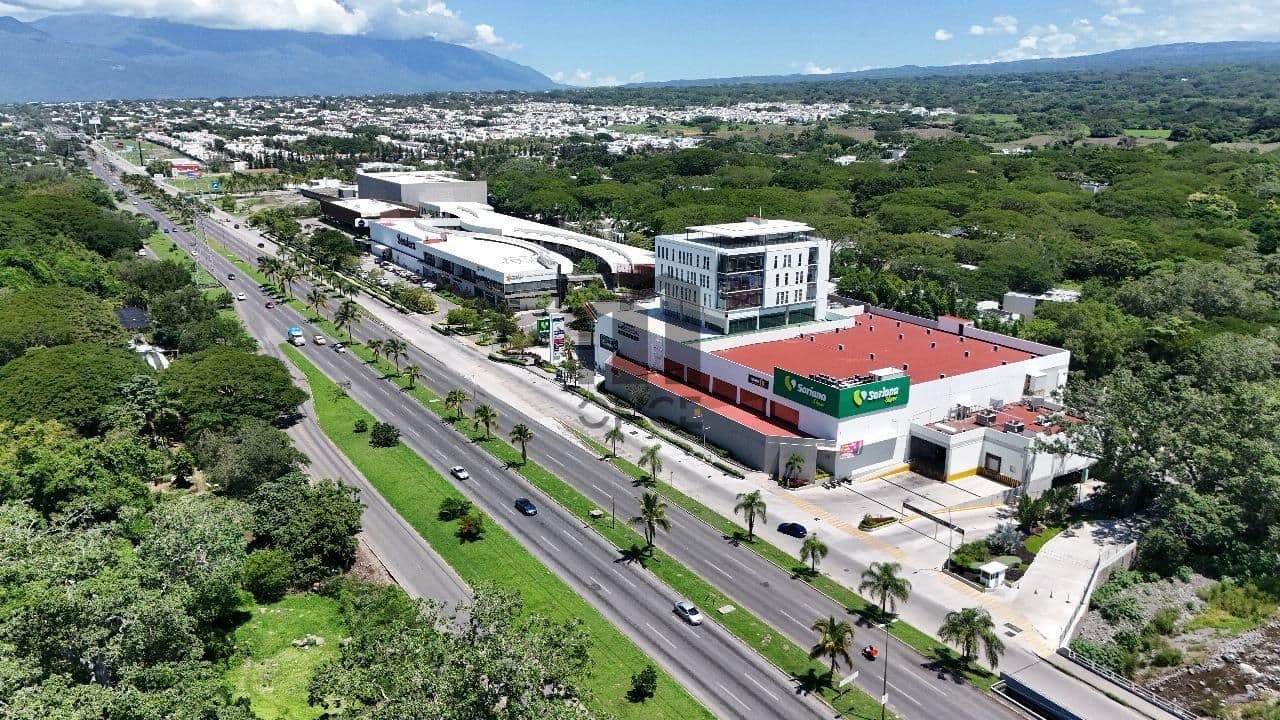 Terreno comercial en venta Tercer Anillo Periférico en Villa de Álvarez, Colima — foto 1 de 6